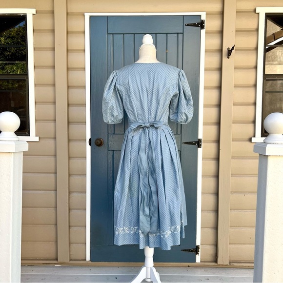Vintage Salzburger Dirndl Dress with Apron, made in Austrian Women’s Size 44 - Picture 4 of 10